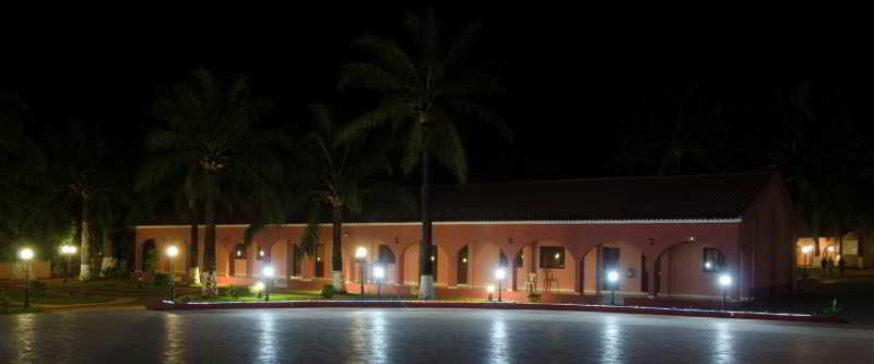 Dunia Hotel ביסאו מראה חיצוני תמונה