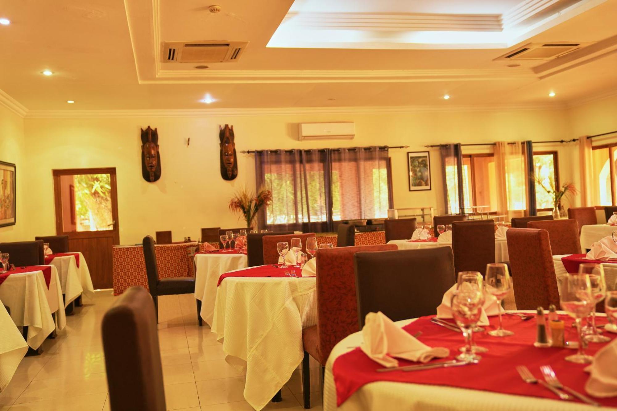 Dunia Hotel ביסאו מראה חיצוני תמונה