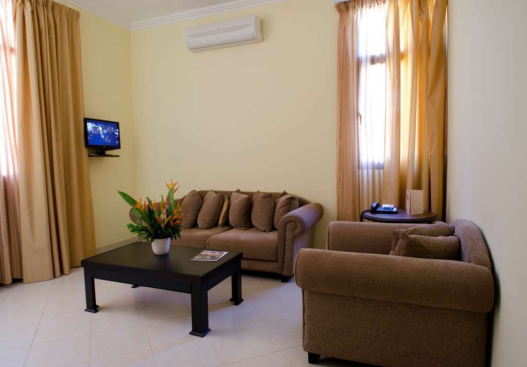 Dunia Hotel ביסאו מסעדה תמונה